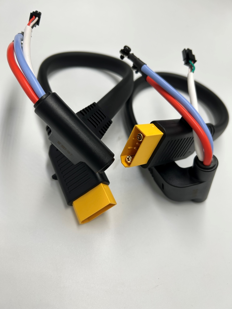شحن بطارية مناسبة لـ DJI بدون  - مراجعة Drone Battery Balance Charger وسعره
